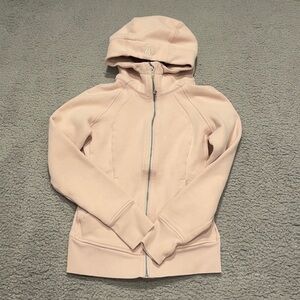 Lululemon Scuba Hoodie *Light Cotton Fleece
Pink Glow size 4